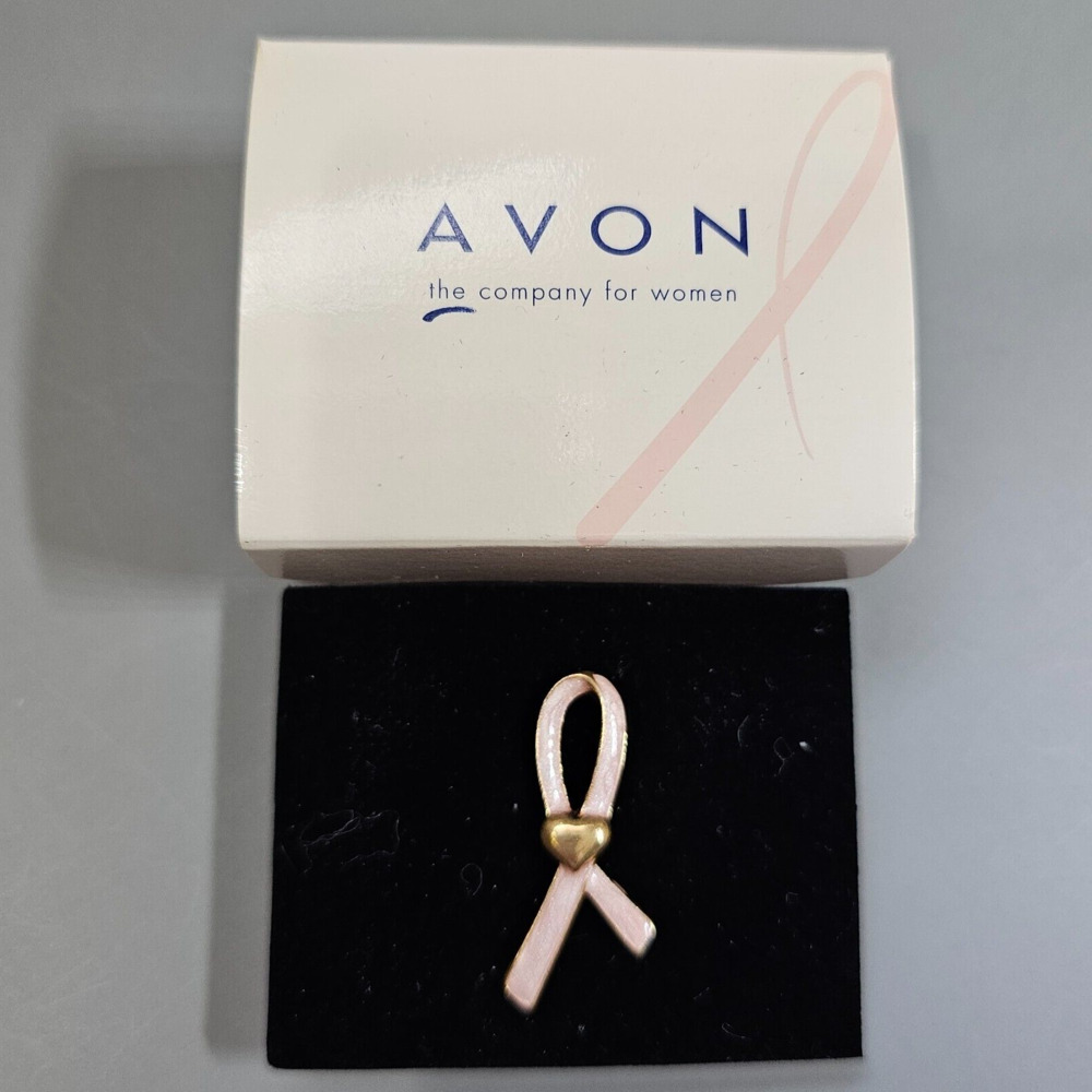 AVON Breast Cancer Awareness Pin The Heart of the Crusade Pin 2002 Vintage NIB